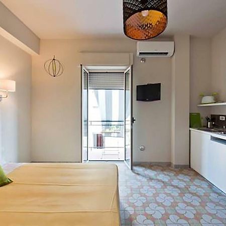 B&B Il Quadrato Марина-ди-Скьявонеа Экстерьер фото