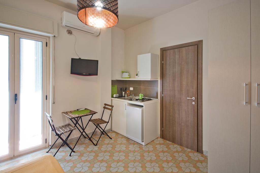 B&B Il Quadrato Марина-ди-Скьявонеа Экстерьер фото